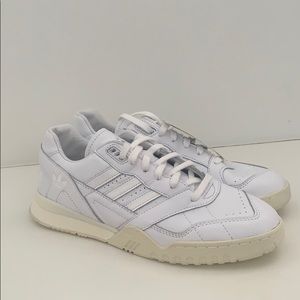 Adidas Originals A.R sneakers in White